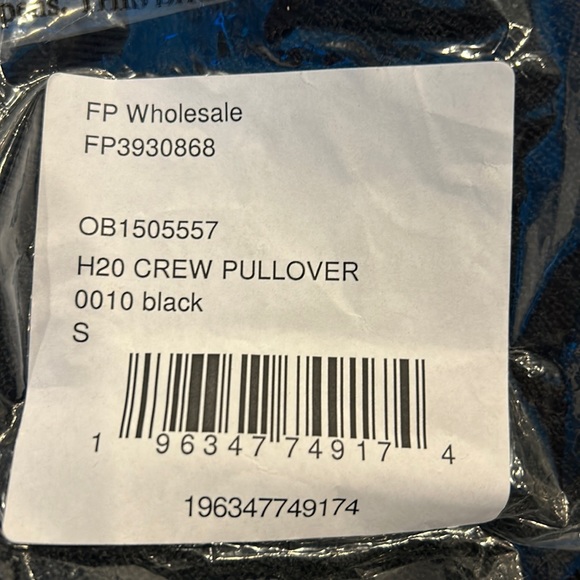 FREE PEOPLE | H2O Crew Pullover in Black - Picture 4 of 4